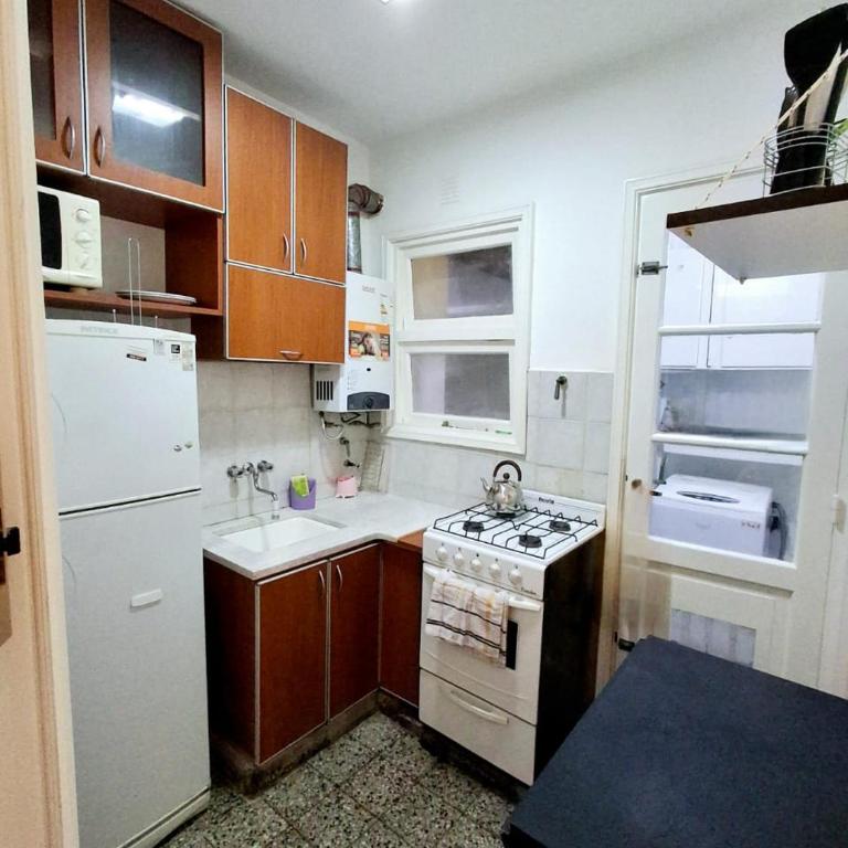 Departamento 2 ambientes Colón y Olavarría - Apartamento de 1 dormitorio - 3