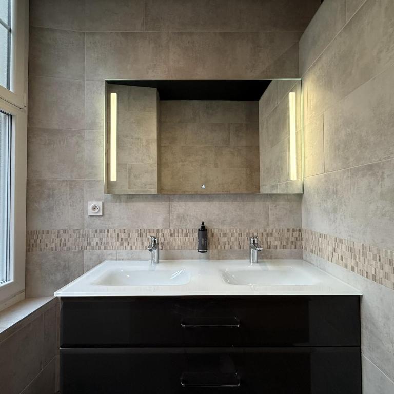 Suite Marguerite - Haussmannien chic hyper centre - Appartement 2 Chambres - 34