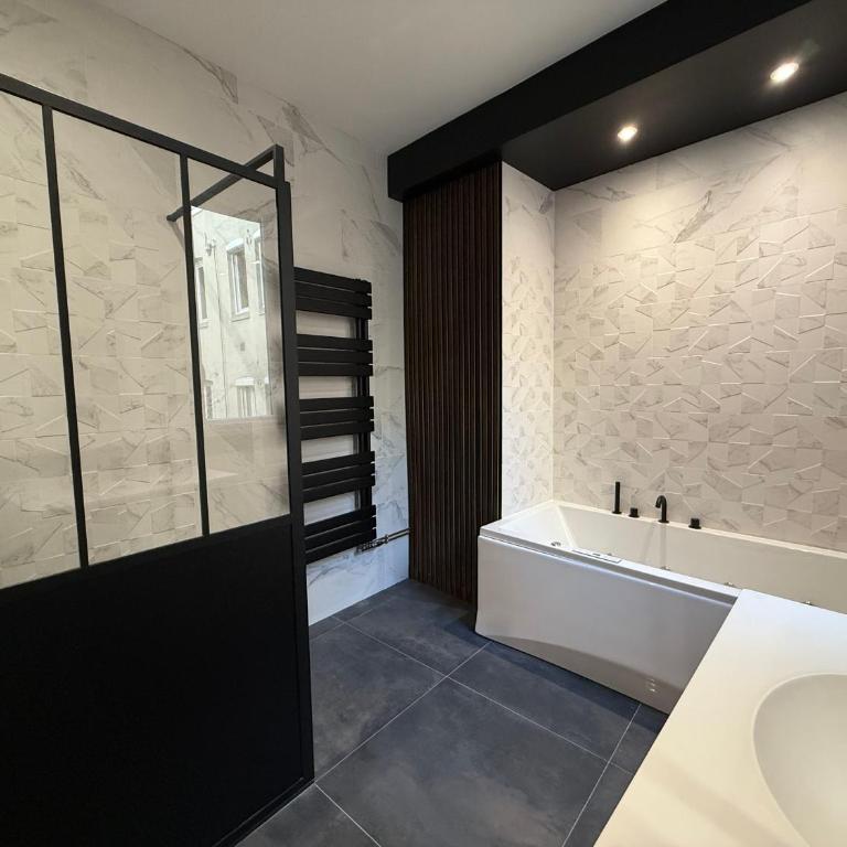 Suite Marguerite - Haussmannien chic hyper centre - Appartement 2 Chambres - 27