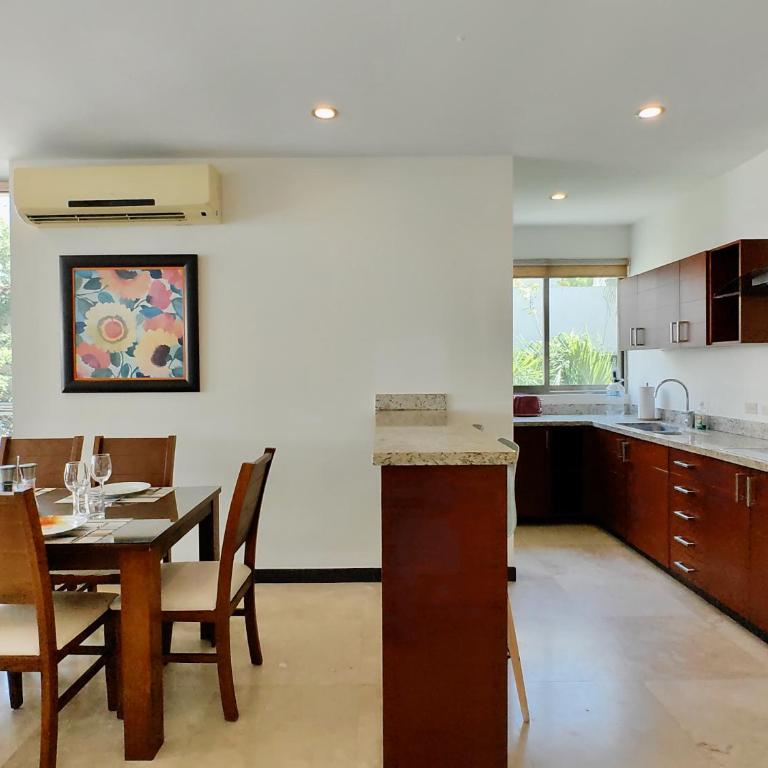 Klem by Bookiing Guys Riviera - Two-Bedroom Deluxe Apartment with Balcony - 5