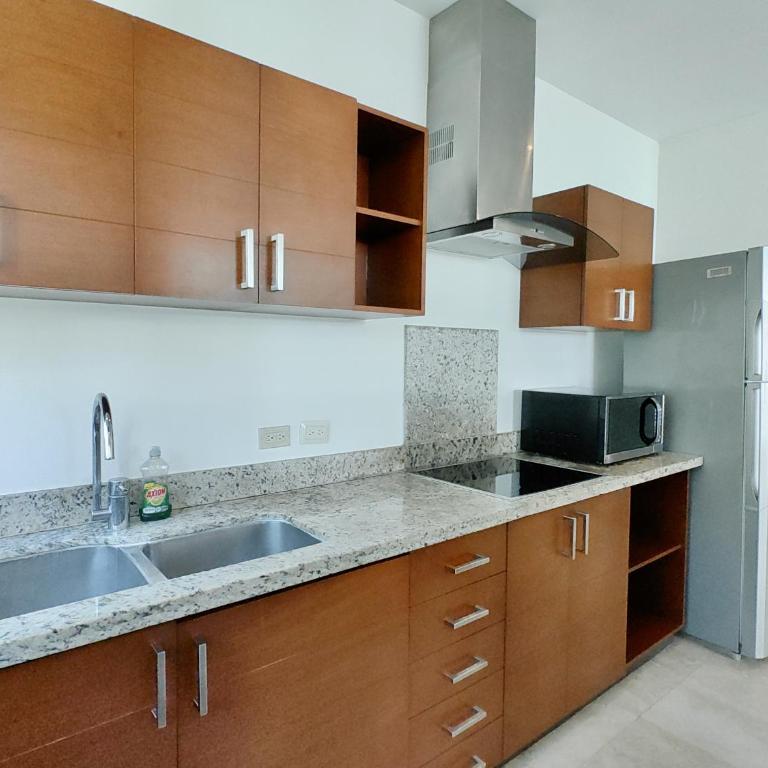 Klem by Bookiing Guys Riviera - Two-Bedroom Deluxe Apartment with Balcony - 9