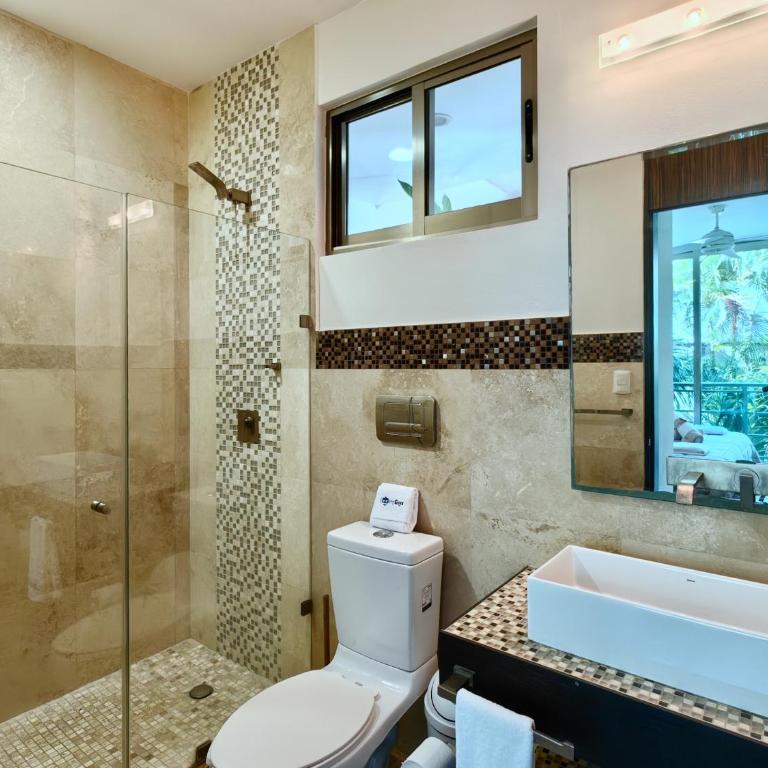 Klem by Bookiing Guys Riviera - Two-Bedroom Deluxe Apartment with Balcony - 35