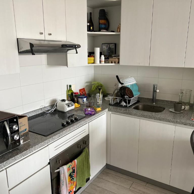 Depto amplio en condominio, sector 4 esquinas - Apartment - 16
