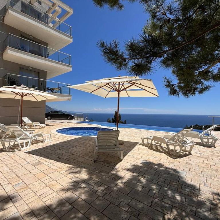Romantic Hillside Escape Sea View and Infinity Pool - Apartman s 1 Spavaćom Sobom, Balkonom i Pogledom na More - 40