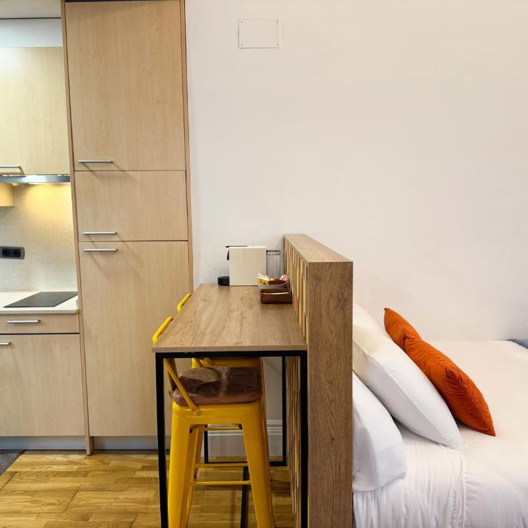 Labarta Estudio en Puerta del Sol con parking - Apartamento de 1 dormitorio - 11