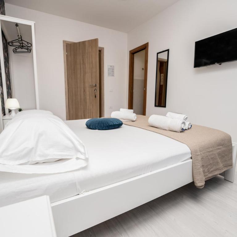 Central Room 128L - Deluxe Double Room - 7