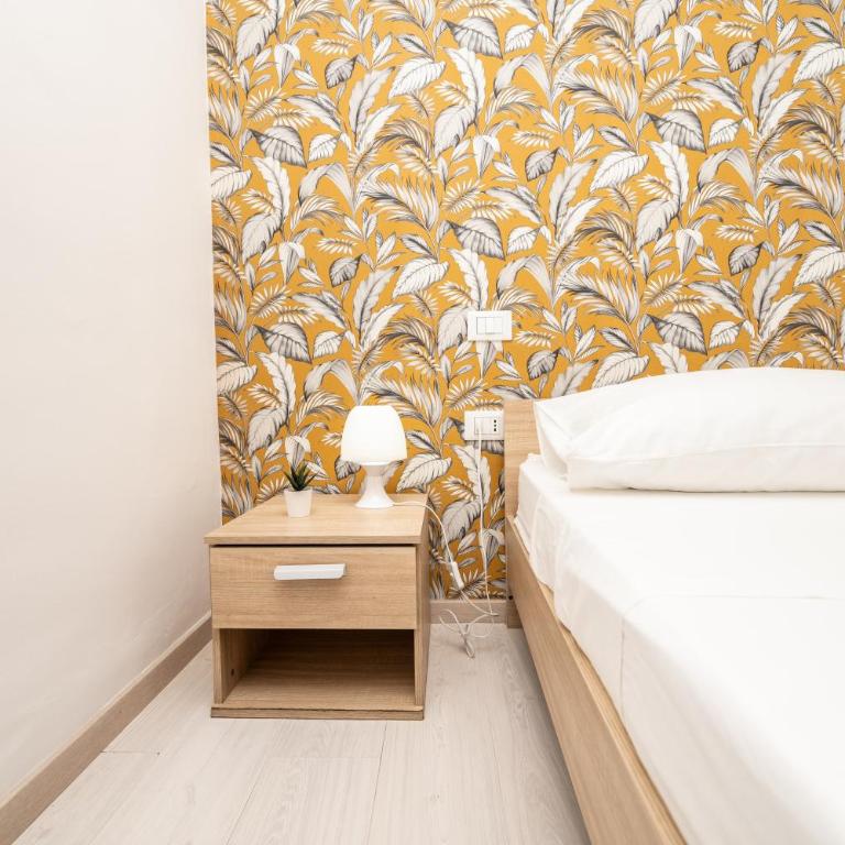Central Room 128L - Triple Room with Balcony - 20