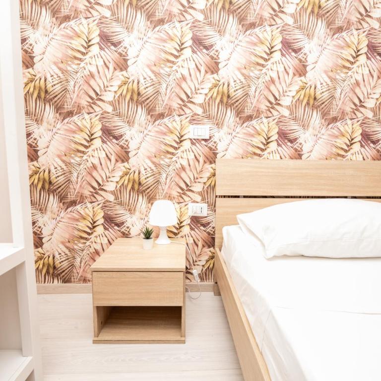 Central Room 128L - Triple Room with Private Bathroom - 14