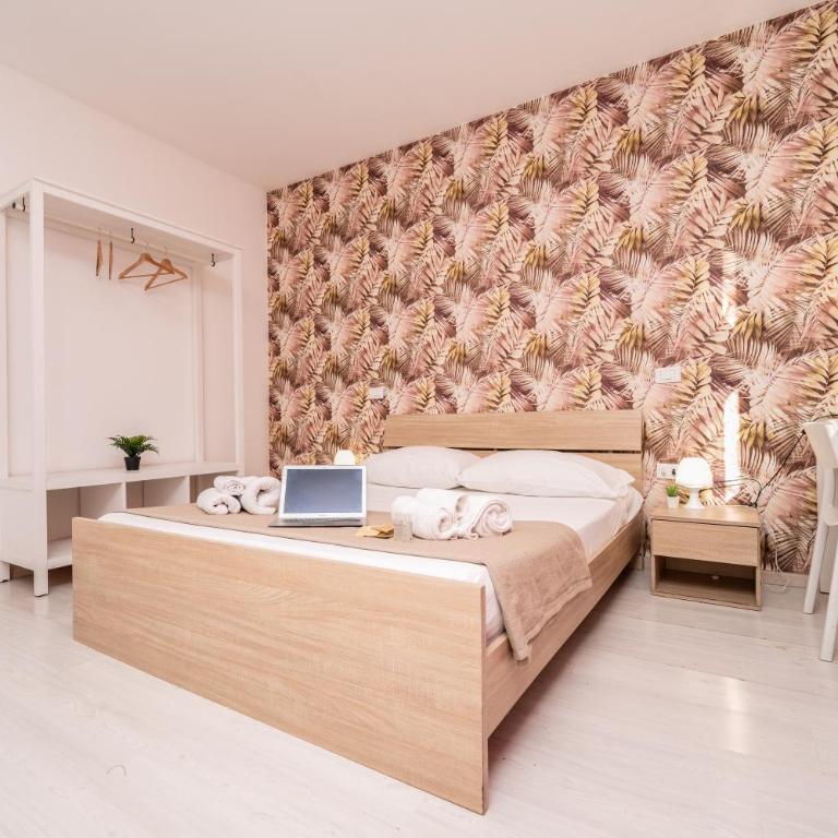 Central Room 128L - Triple Room with Private Bathroom - 3