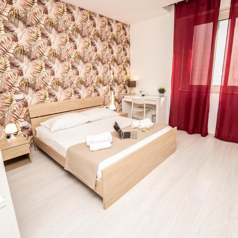Central Room 128L - Triple Room with Private Bathroom - 21