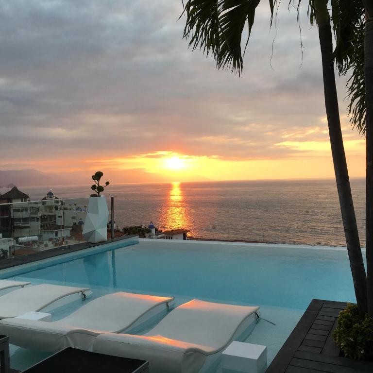 DTerrace Luxe 2bd 2ba Romantic Zone Los Muertos Beach and Pier - Apartamento de 2 dormitorios con balcón y vistas al mar - 6