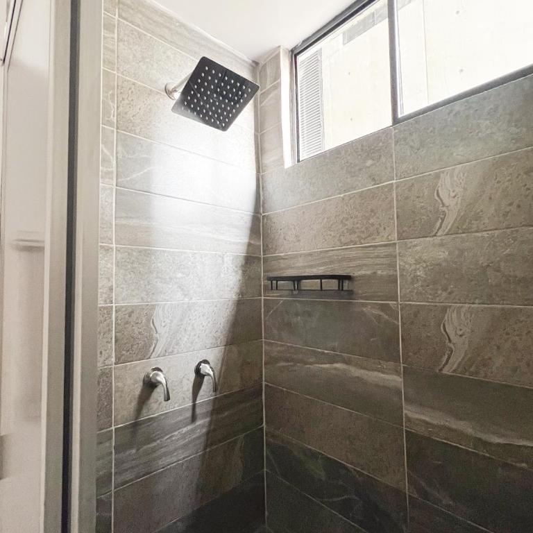 Cómodo Departamento 3 habitaciones y 200 MB - Appartement avec Vue et Balcon - 39
