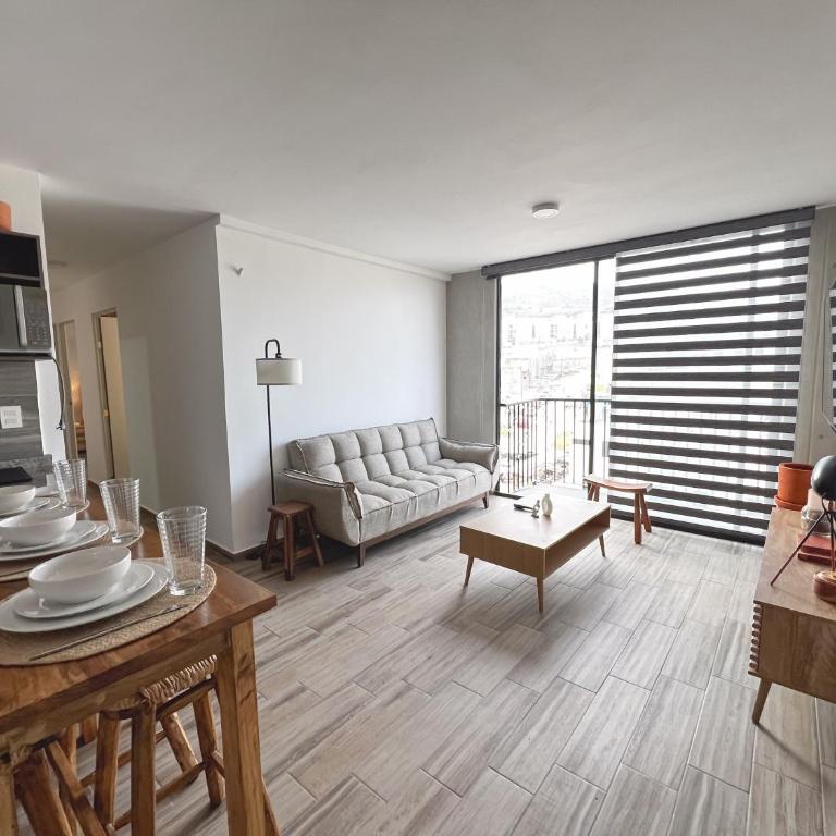 Cómodo Departamento 3 habitaciones y 200 MB - Appartement avec Vue et Balcon - 15