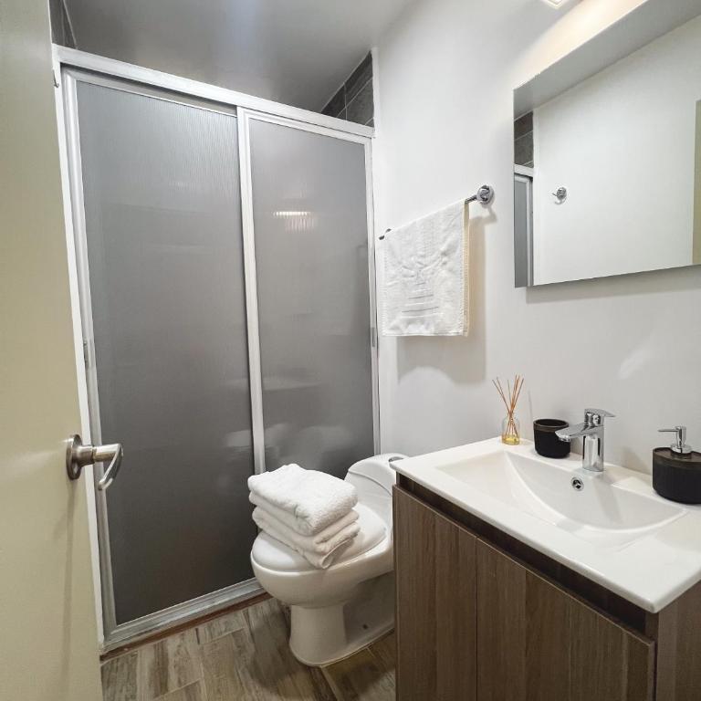 Cómodo Departamento 3 habitaciones y 200 MB - Appartement avec Vue et Balcon - 23