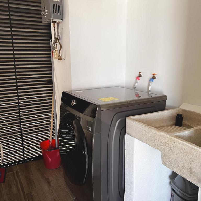 Cómodo Departamento 3 habitaciones y 200 MB - Appartement avec Vue et Balcon - 40