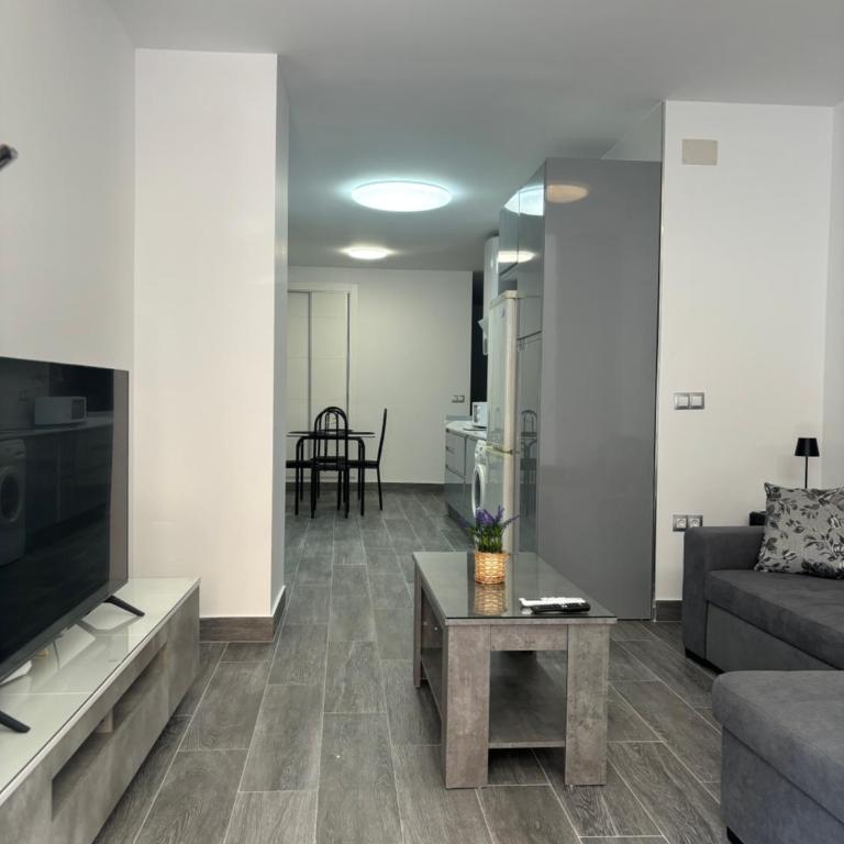 Apartamento 6 a 3 min caminando de la Estación de Bus y Tren María Zambrano 6 - Apartamento de 1 dormitorio - 14