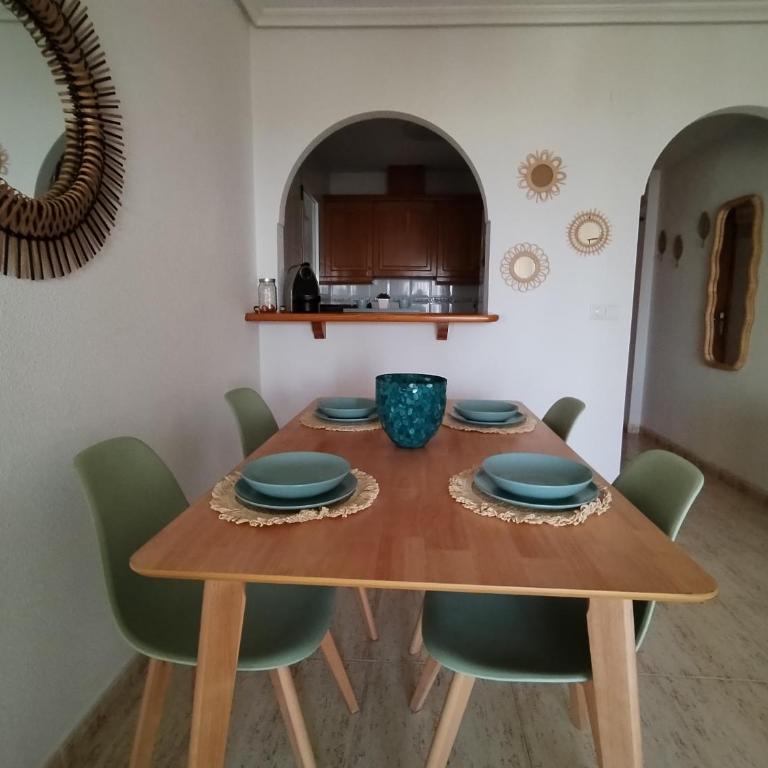 Mira al Mar y Tabarca en urbanización Santa Pola - Apartamento de 2 dormitorios - 8
