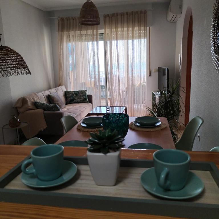 Mira al Mar y Tabarca en urbanización Santa Pola - Apartamento de 2 dormitorios - 12