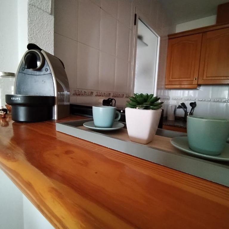 Mira al Mar y Tabarca en urbanización Santa Pola - Apartamento de 2 dormitorios - 31