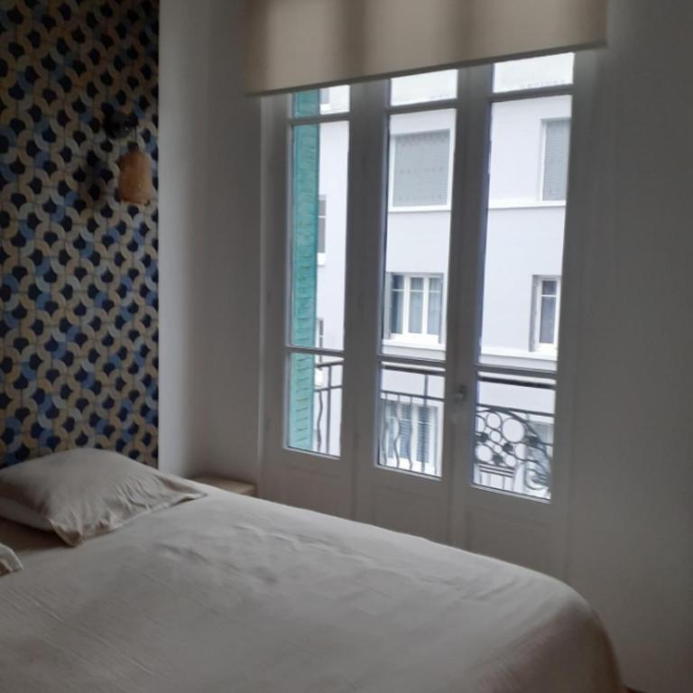 Charmant appartement quartier des thermes - Apartment mit 1 Schlafzimmer - 22
