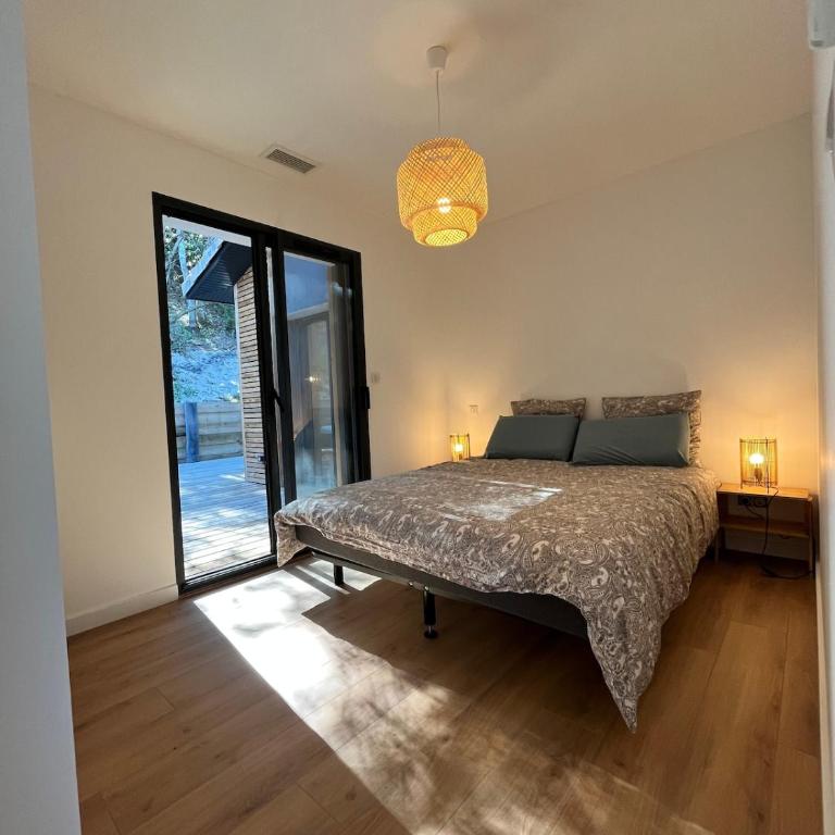 Villas climatisées avec piscine et SPA proche du lac - Villa avec Piscine Privée - 11