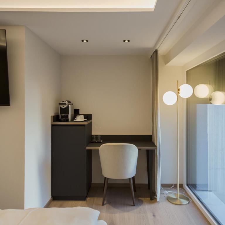 Hotel Schwarzer Bär - Deluxe Zimmer mit Queensize-Bett - 7