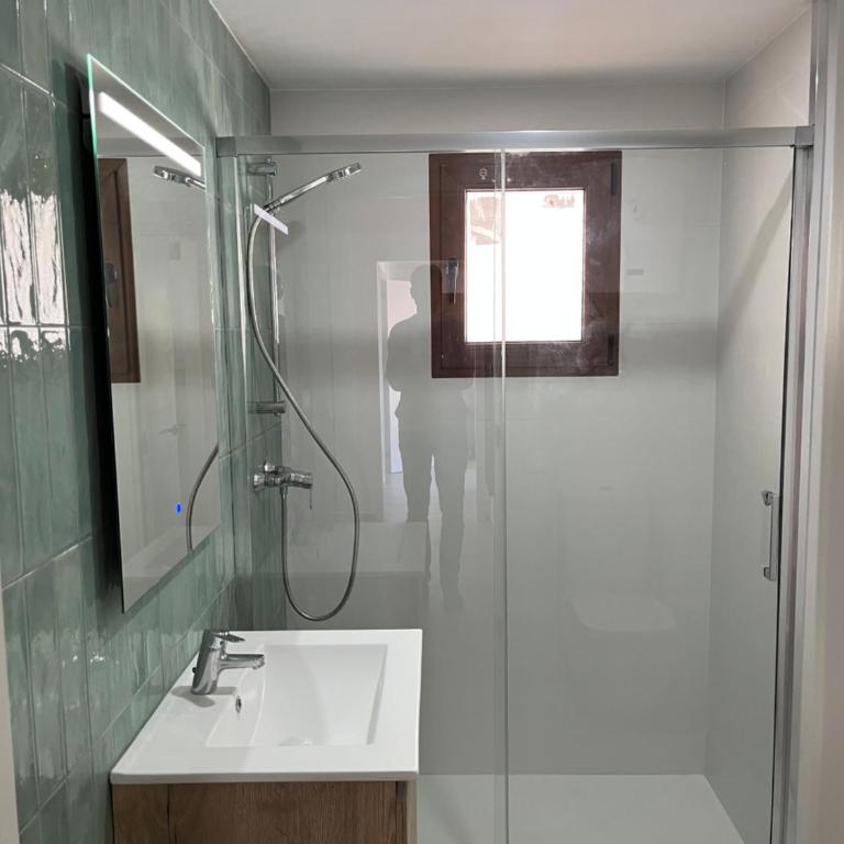 Cap Blanc Apartment with Sea View and Beach - Two-Bedroom Apartment - 13