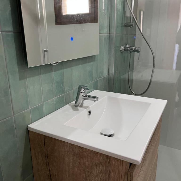 Cap Blanc Apartment with Sea View and Beach - Two-Bedroom Apartment - 14