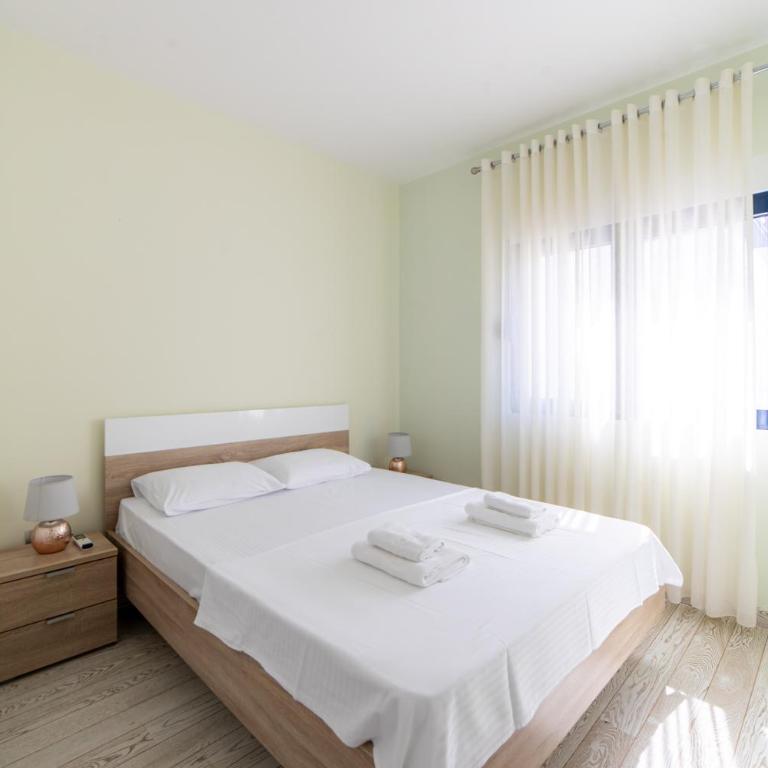 Green Bay Apartments Morinj - Three-Bedroom Apartment - 5