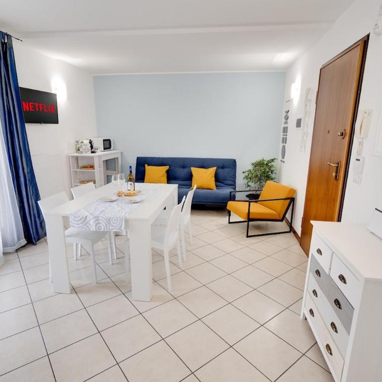 Garage coperto-FreeWifi 10min auto UdineCentro - Appartamento Standard con 1 Camera da Letto - 1