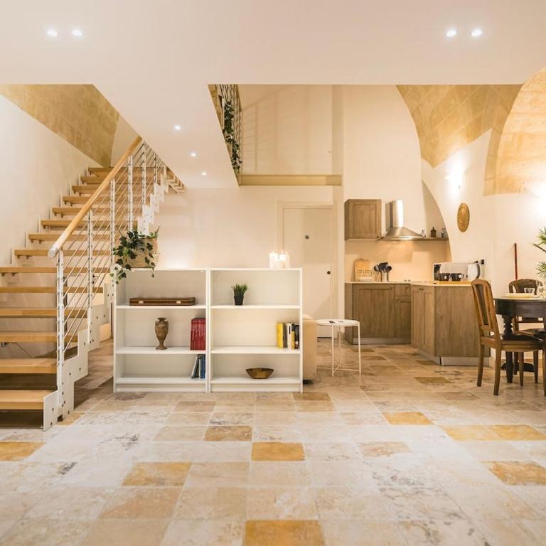 Sassi Suite - Elegant Historic Home - One-Bedroom Apartment - 28