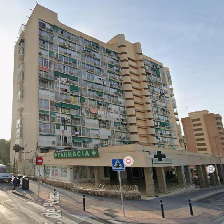 Apartamento Benidorm REF 010 - Apartamento de 2 dormitorios - 1