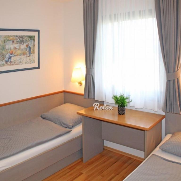 Ferienhaus Nr 5, Kategorie Komfort, Feriendorf Hochbergle, Allgäu - Ferienhaus - 10