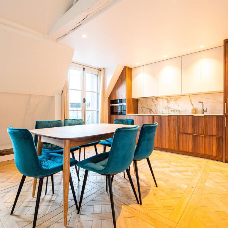 CIA - flat in Paris Louvre museum with balcony - Appartement 2 Chambres Deluxe avec Balcon - 3