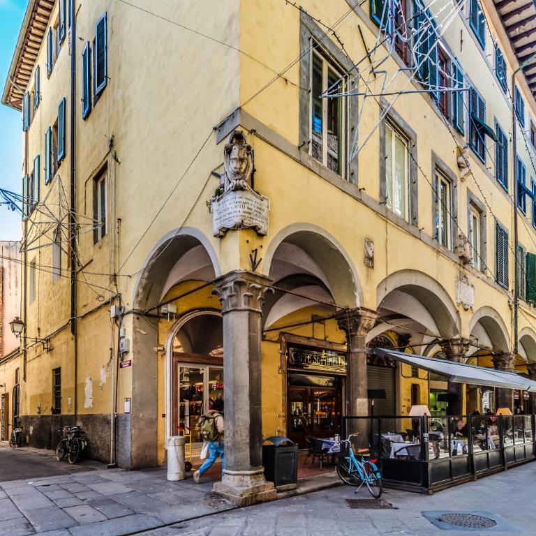 Hostly-Suite Magnifica Al Borgo-Central Elegance - One-Bedroom Superior Apartment - 23