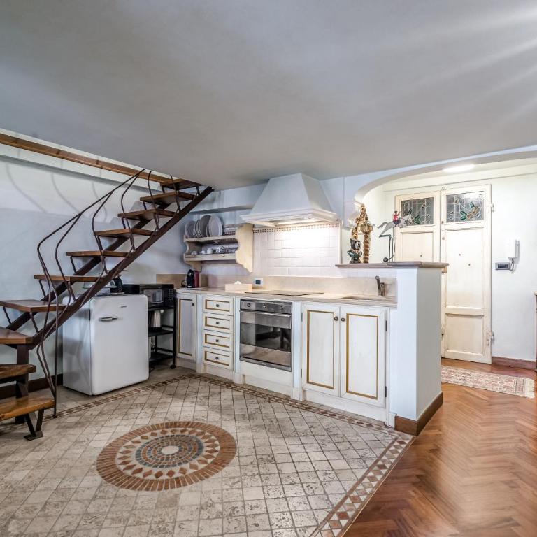 Hostly-Suite Magnifica Al Borgo-Central Elegance - One-Bedroom Superior Apartment - 26