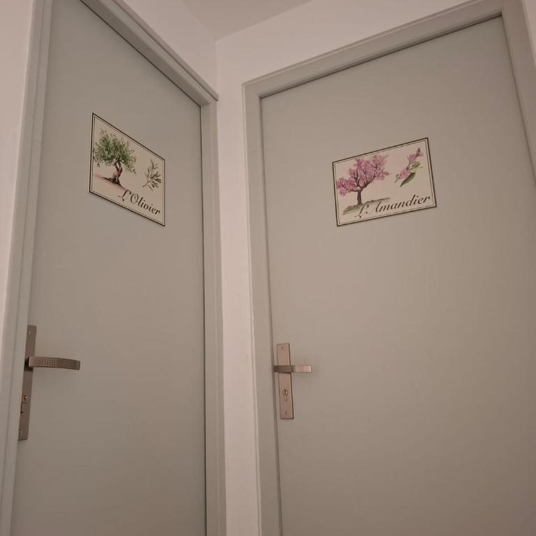 Chez Edouard - Superbe Triplex neuf - 6 chambres - Centre ville proche Rotonde allées provençales - Villa - 46