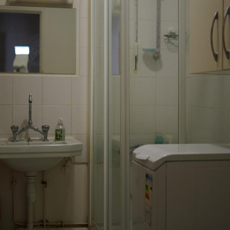 Studio cosy avec balcon Paris 16ème - Apartamento de 1 dormitorio - 8