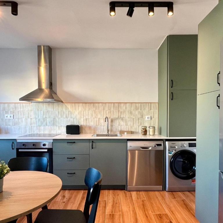 Ola Living Sant Antoni Market - Two-Bedroom Apartment with Terrace - 1