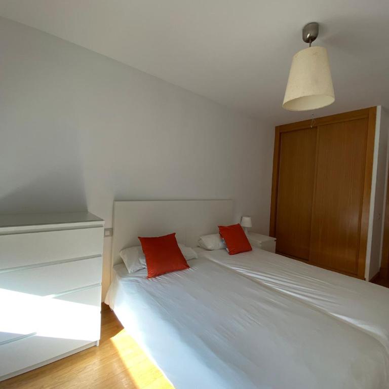 Mirador de Atala LLanes - Three-Bedroom Apartment - 9