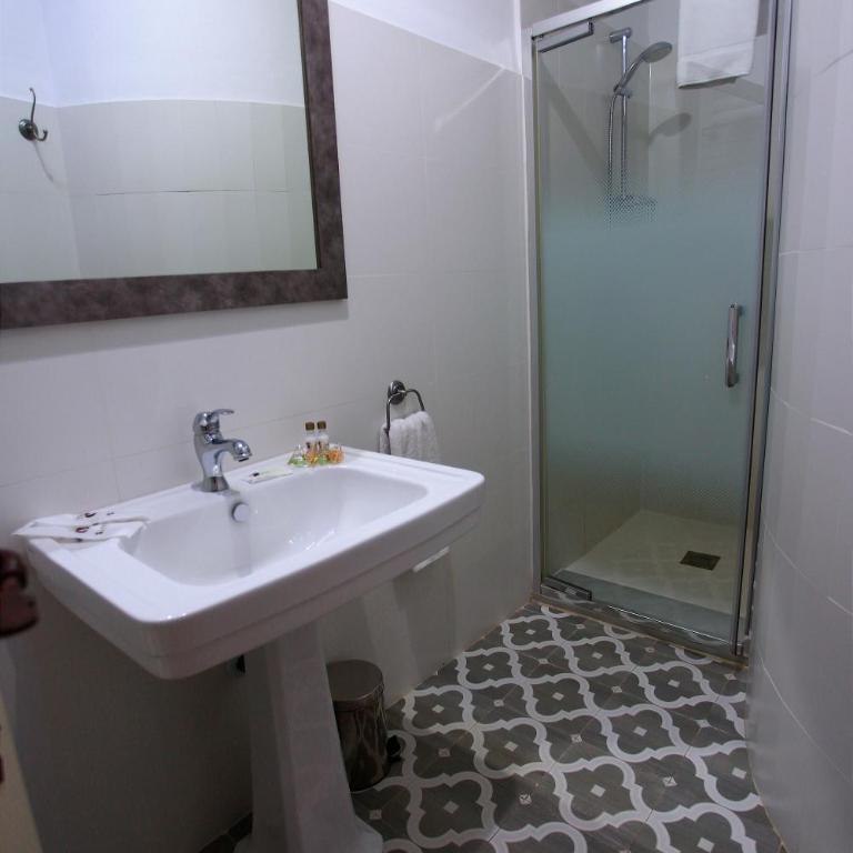 Apartamentos Los Patios de la Judería - Duplex Apartment - 5