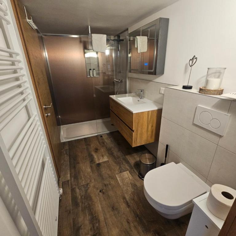Gästehaus Pernull - Apartment mit 2 Schlafzimmern und Bergblick - 7