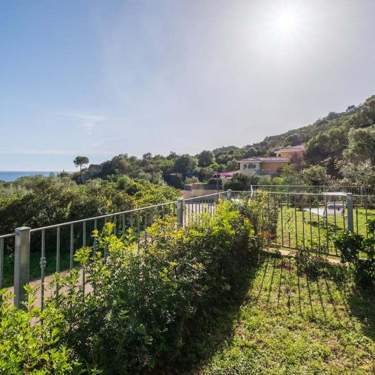 Comfort house with sea view- 5 minutes from the sea - Appartamento con 2 Camere da Letto - 4