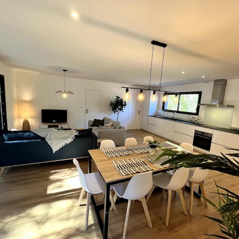 Villas climatisées avec piscine et SPA proche du lac - Villa Supérieure - 4