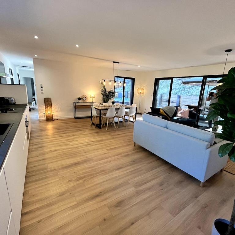 Villas climatisées avec piscine et SPA proche du lac - Villa Supérieure - 3