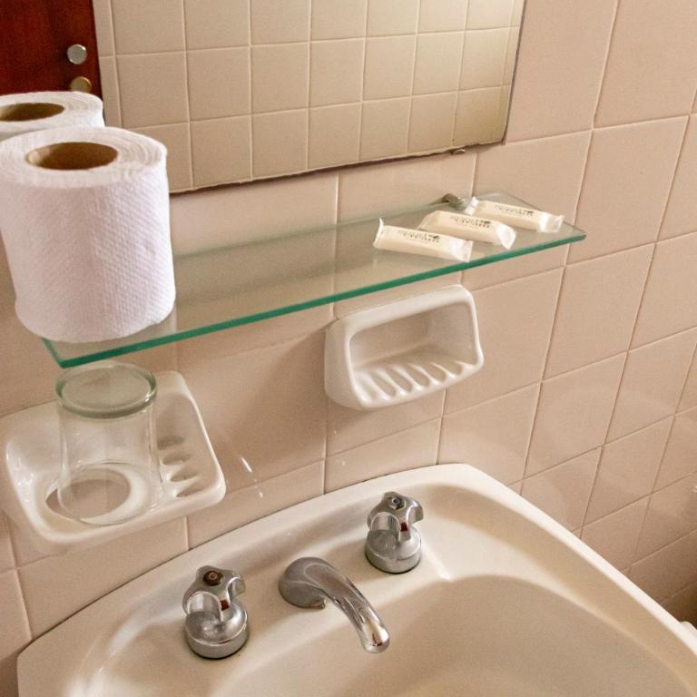 Hotel Acuarium - Basic Triple Room - 10