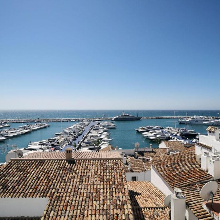 Puerto Banus, Marbella, Penthouse Apartment, Near Golf - Apartamento - 1