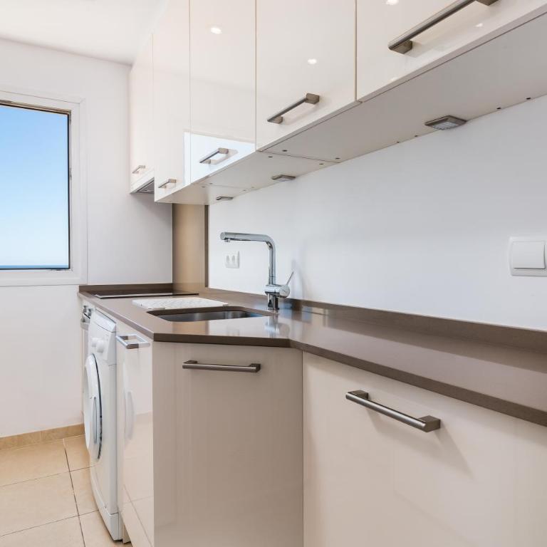 Puerto Paraiso - One-Bedroom Apartment - 12