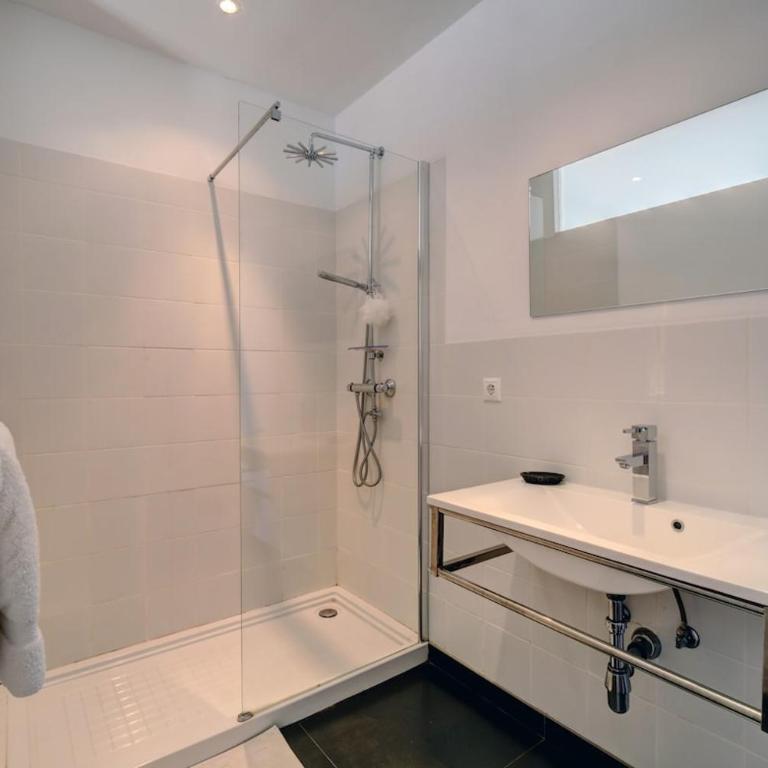 Puerto Banus, Marbella, Penthouse Apartment, Near Golf - Apartamento - 24