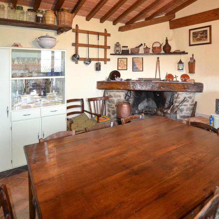 Amazing Home In Cortona - Casa Vacanze con 2 Camere da Letto - 7